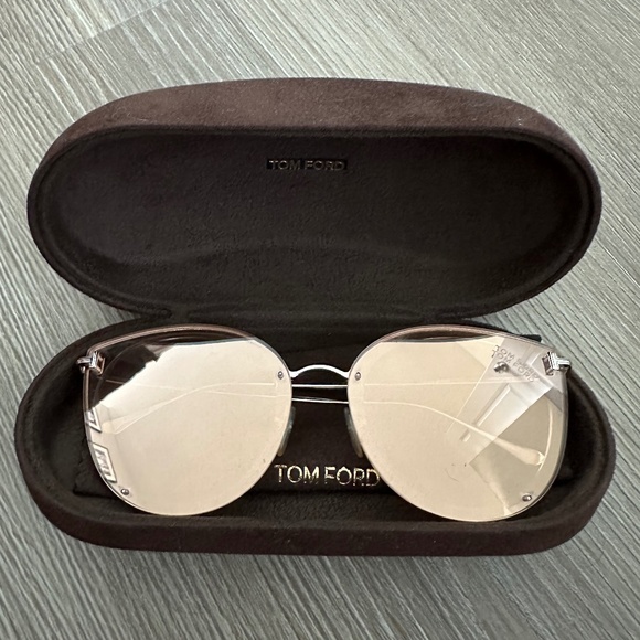 Tom Ford Accessories - Tom Ford Rose Gold Sunglasses